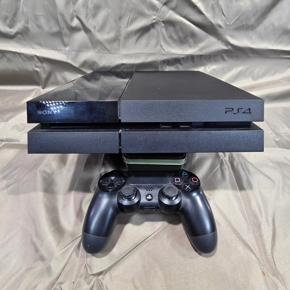 Sony PlayStation 4 PS4 Console 500GB Jet Black CUH-1001A Bundle with Controller